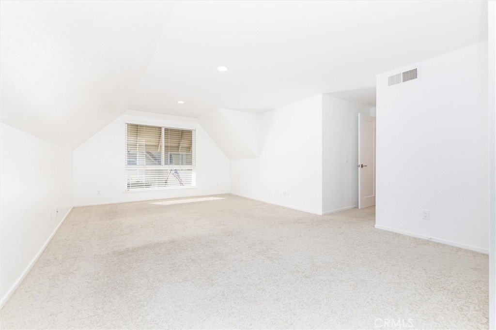 Valencia Racquet Club (VLRQ) - Residential Lease