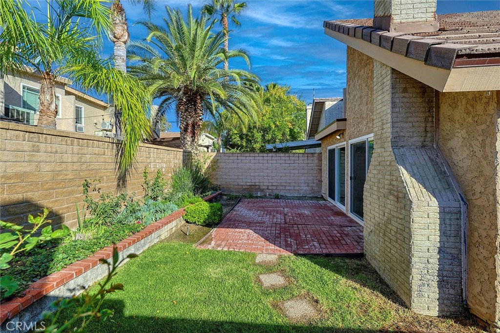 Valencia Racquet Club (VLRQ) - Residential Lease