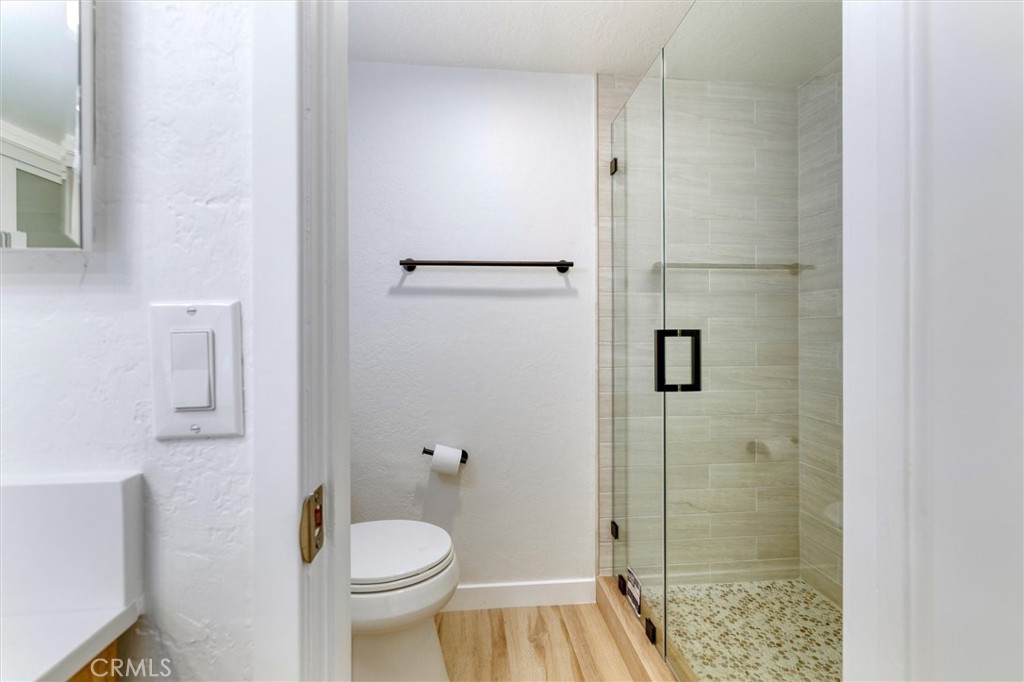 Valencia Racquet Club (VLRQ) - Residential Lease