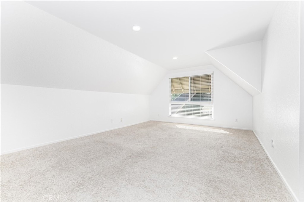 Valencia Racquet Club (VLRQ) - Residential Lease