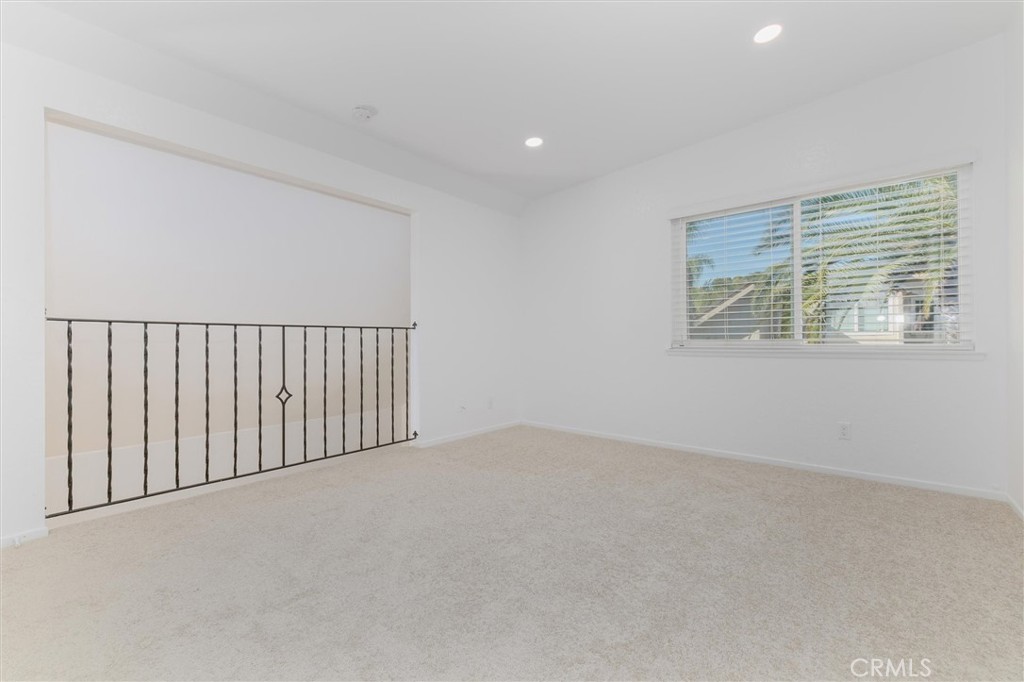 Valencia Racquet Club (VLRQ) - Residential Lease