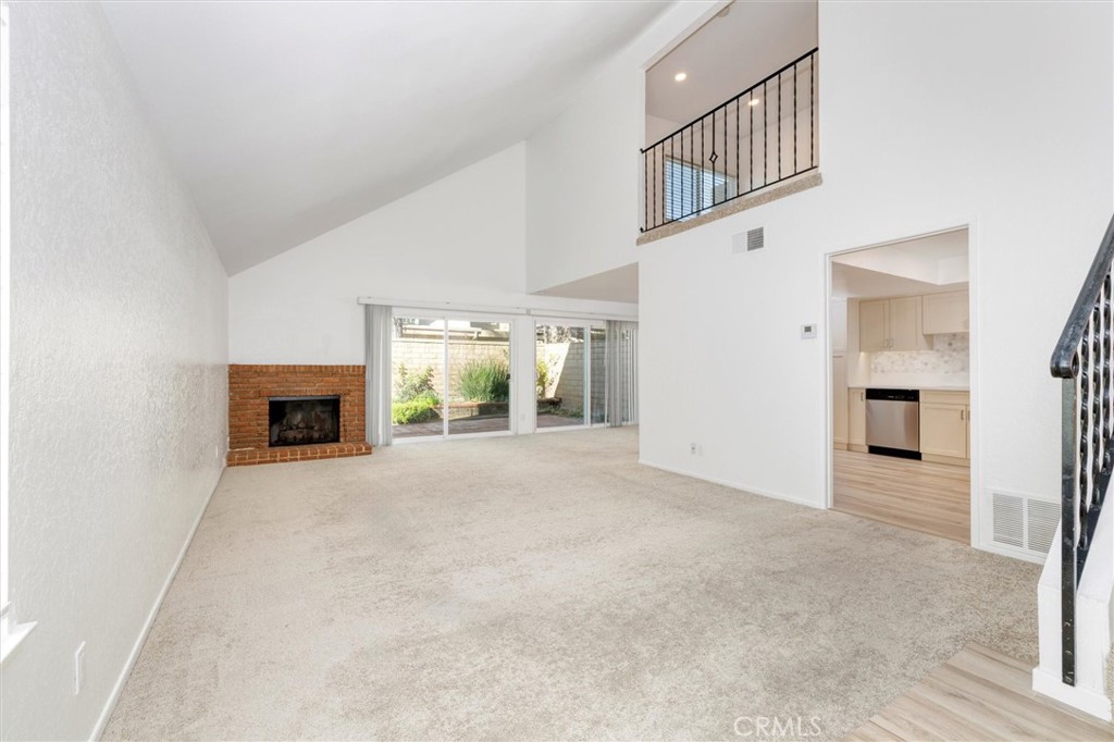 Valencia Racquet Club (VLRQ) - Residential Lease