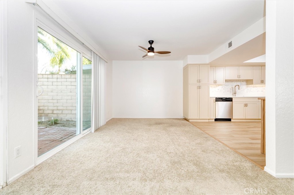 Valencia Racquet Club (VLRQ) - Residential Lease