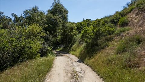Photo of 0 Danielle Lane, Trabuco Canyon, CA 92678 (MLS # OC26016460)