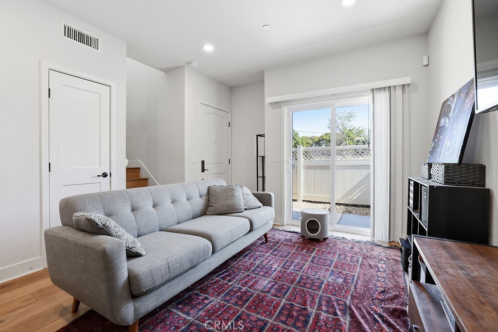 2413 Arlington Avenue