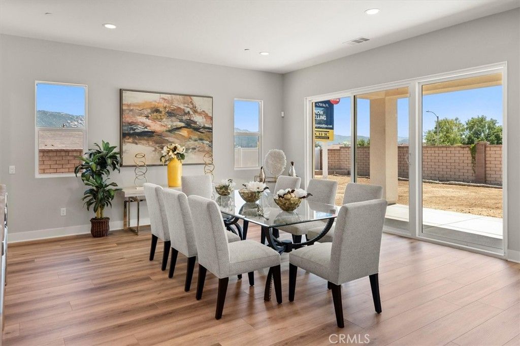 listing image 130720205647189610111