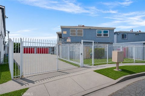 Photo of 1024 W Reeve ST, Compton, CA 90220 (MLS # RS26151216)