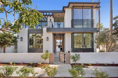 304 Poppy Ave Corona Del Mar CA 92625