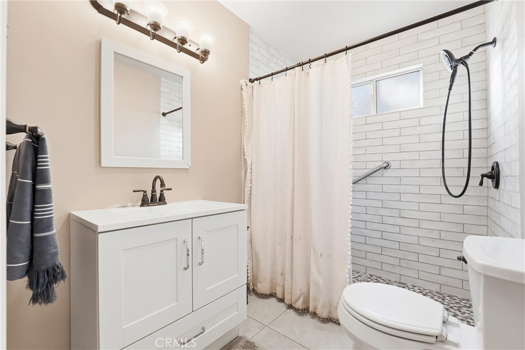 715 Mountain View Street