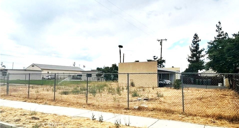 147 N Alessandro Street
