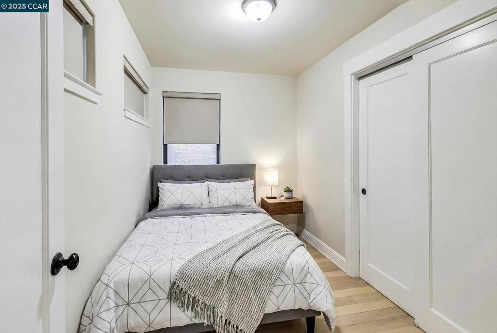 ADAMS POINT - Residential Income