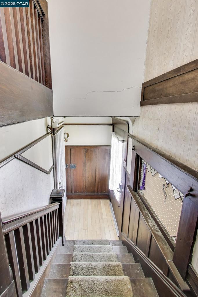 ADAMS POINT - Residential Income