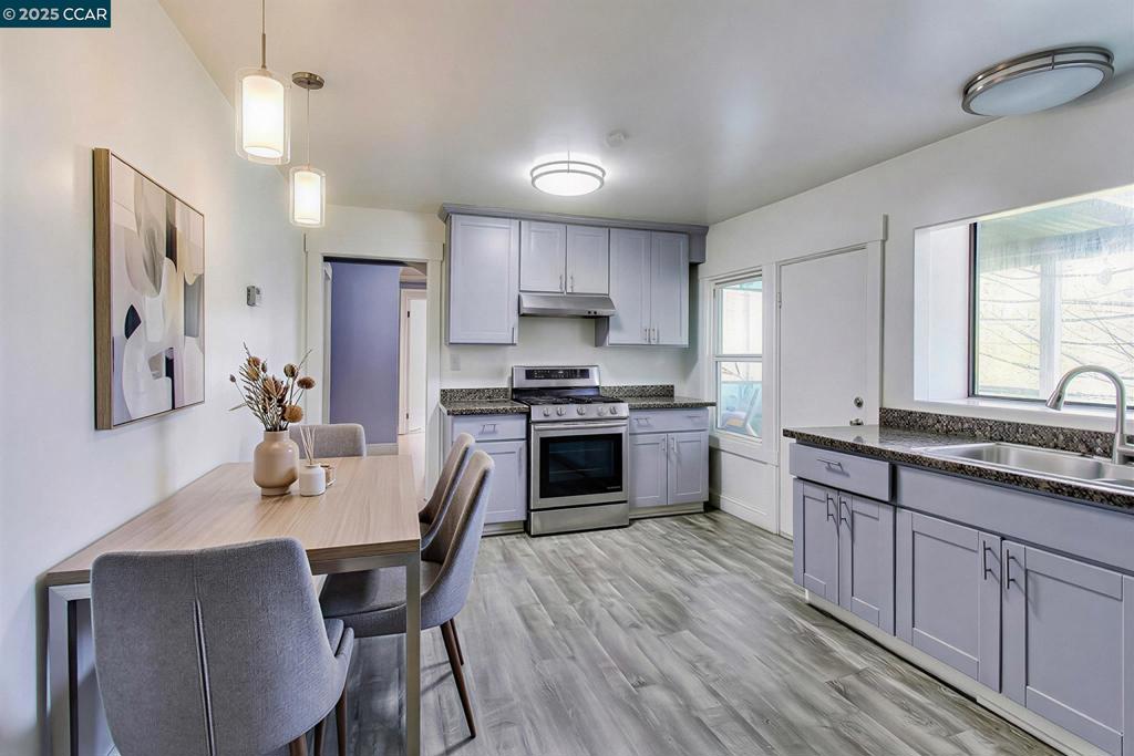 ADAMS POINT - Residential Income