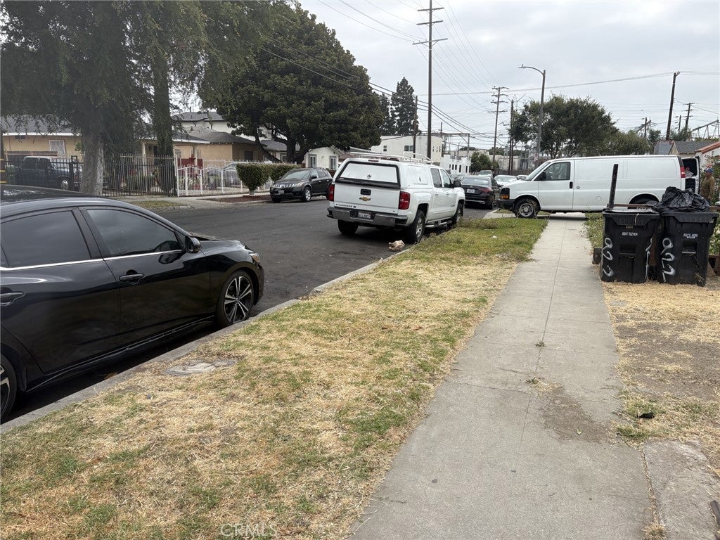 922 E 97th