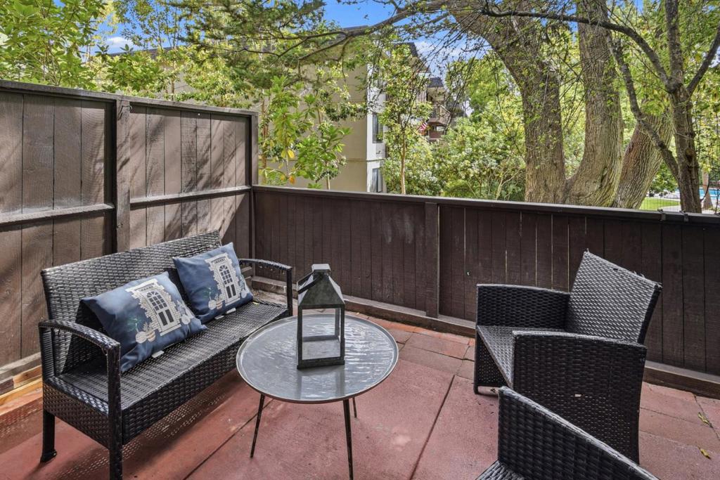 7149 Shelter Creek Lane