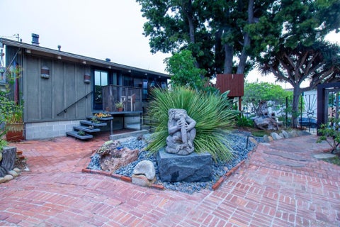 Photo of 3838 Kendall ST #Casita, San Diego, CA 92109 (MLS # 260021420SD)