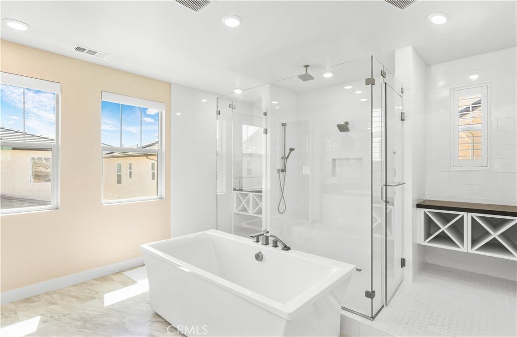 68 Bolide, Irvine CA 92618 - Photo 27