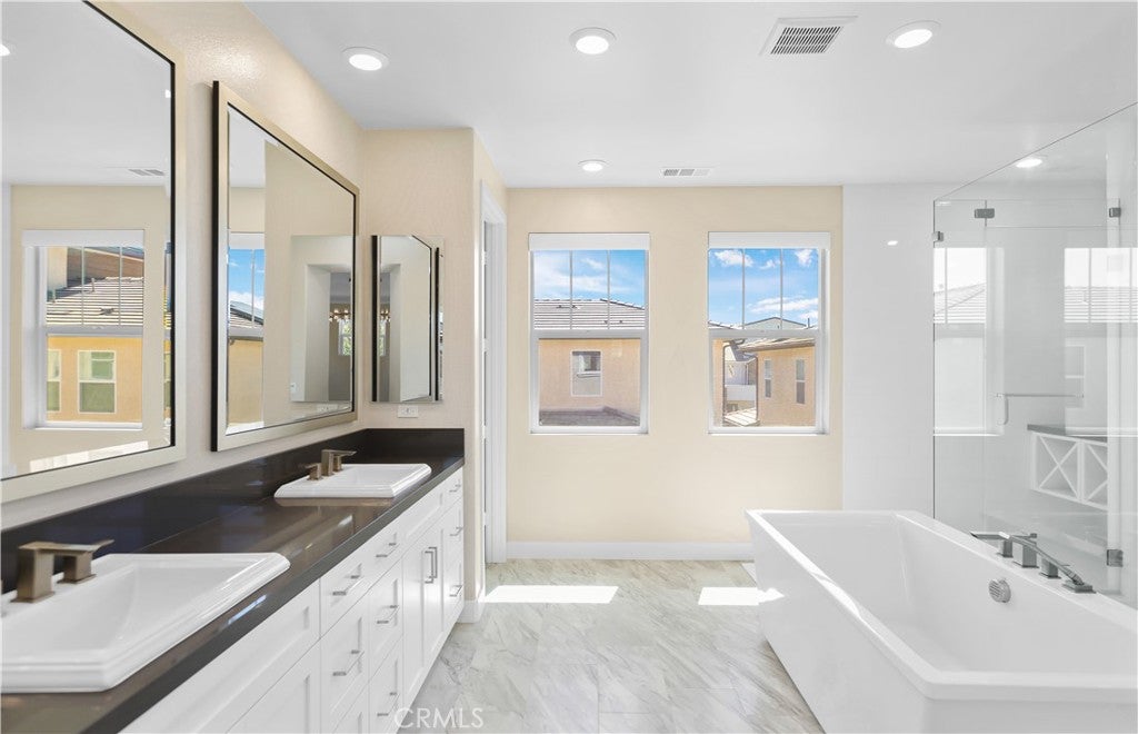 68 Bolide, Irvine CA 92618 - Photo 26
