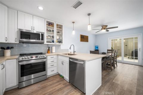 4112 Avenida Sevilla Cypress CA 90630