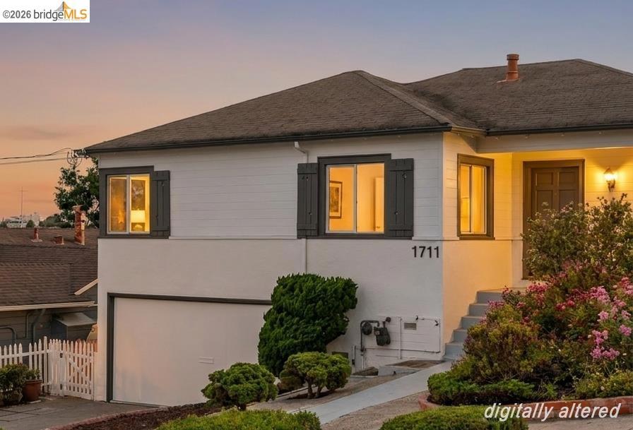 1711 Santa Clara St