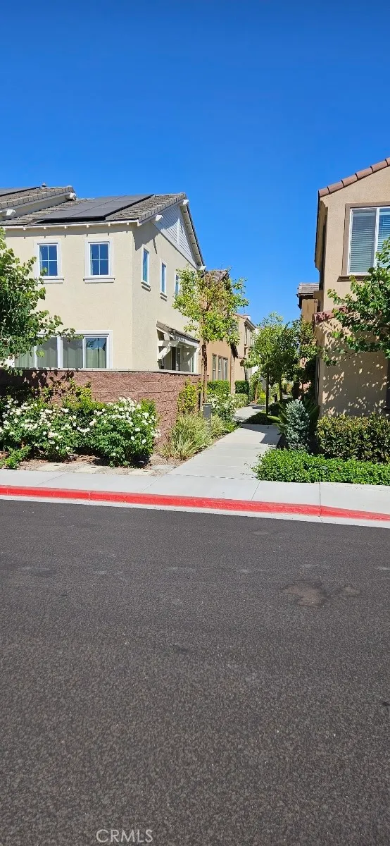 Chino, California 91708, United States, 4 Bedrooms Bedrooms, ,4 BathroomsBathrooms,Residential,Active,195108