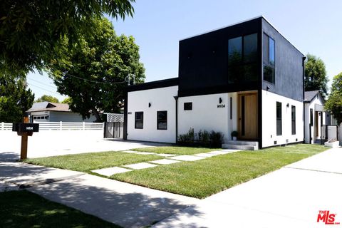 Photo of 14934 Martha Street, Van Nuys, CA 91411 (MLS # 26838491)