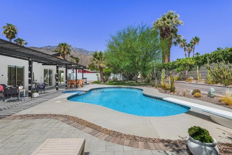 Tiny photo for 1110 E Vista Chino, Palm Springs, CA 92262 (MLS # 219150225PS)
