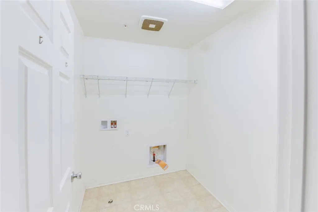 Eastvale, California 92880, United States, 3 Bedrooms Bedrooms, ,3 BathroomsBathrooms,Residential,Active,122525