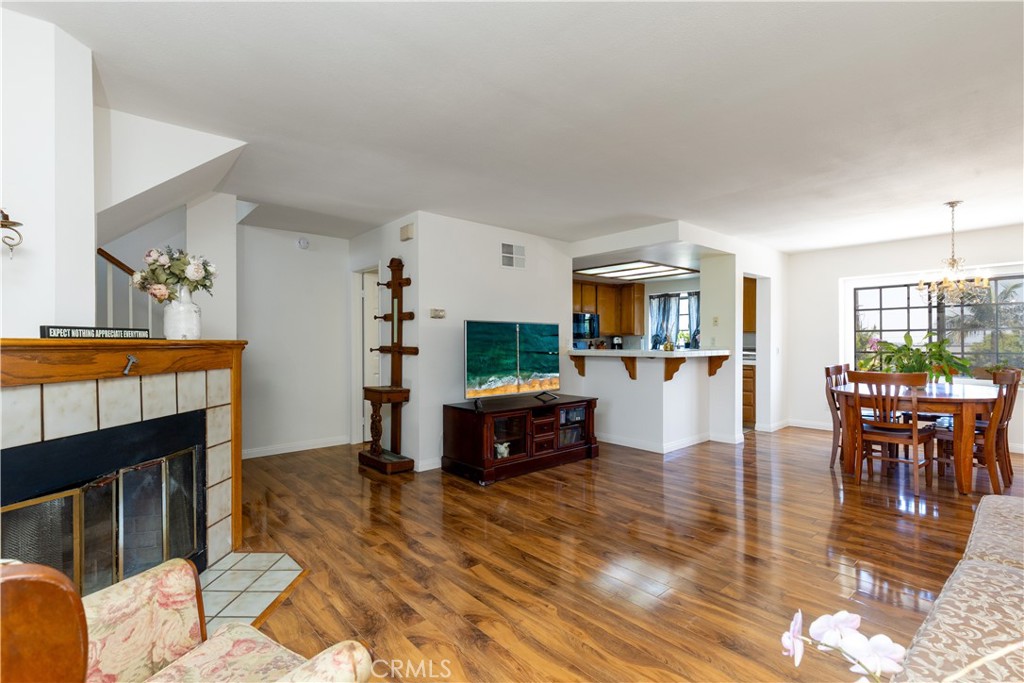 854 N Harbor Boulevard