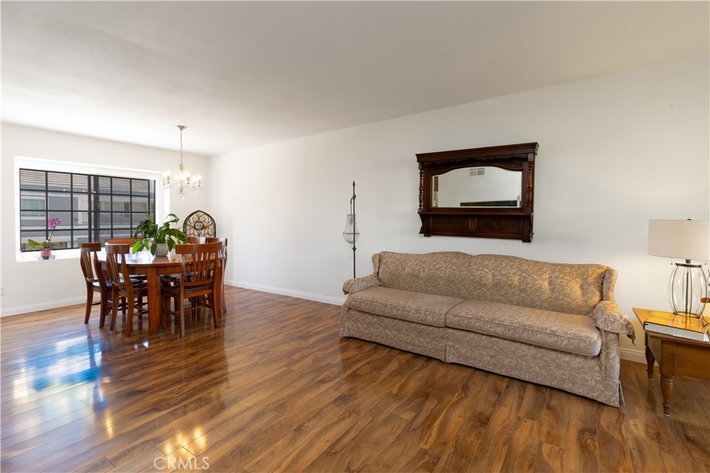 854 N Harbor Boulevard