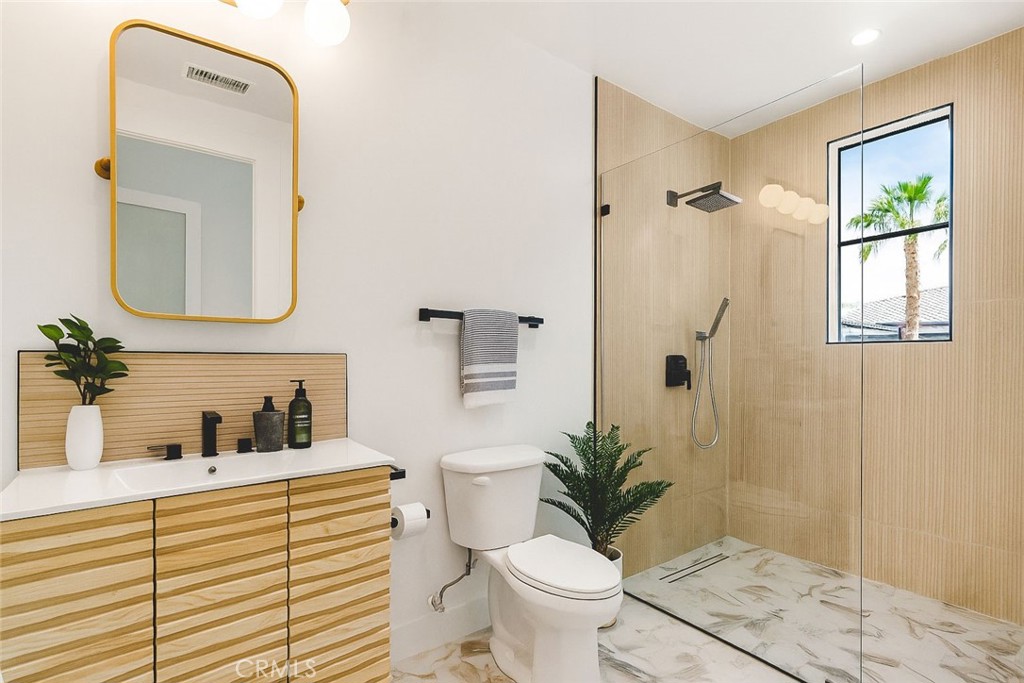 Lions Gate (31327) - Residential