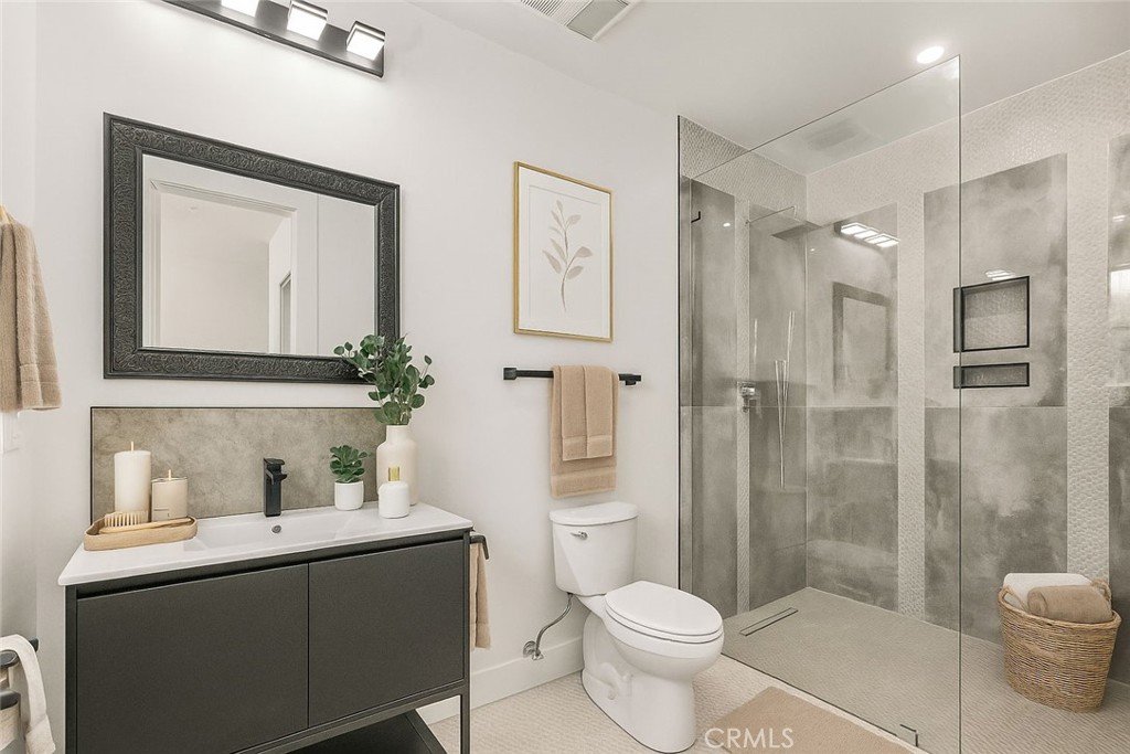 Lions Gate (31327) - Residential