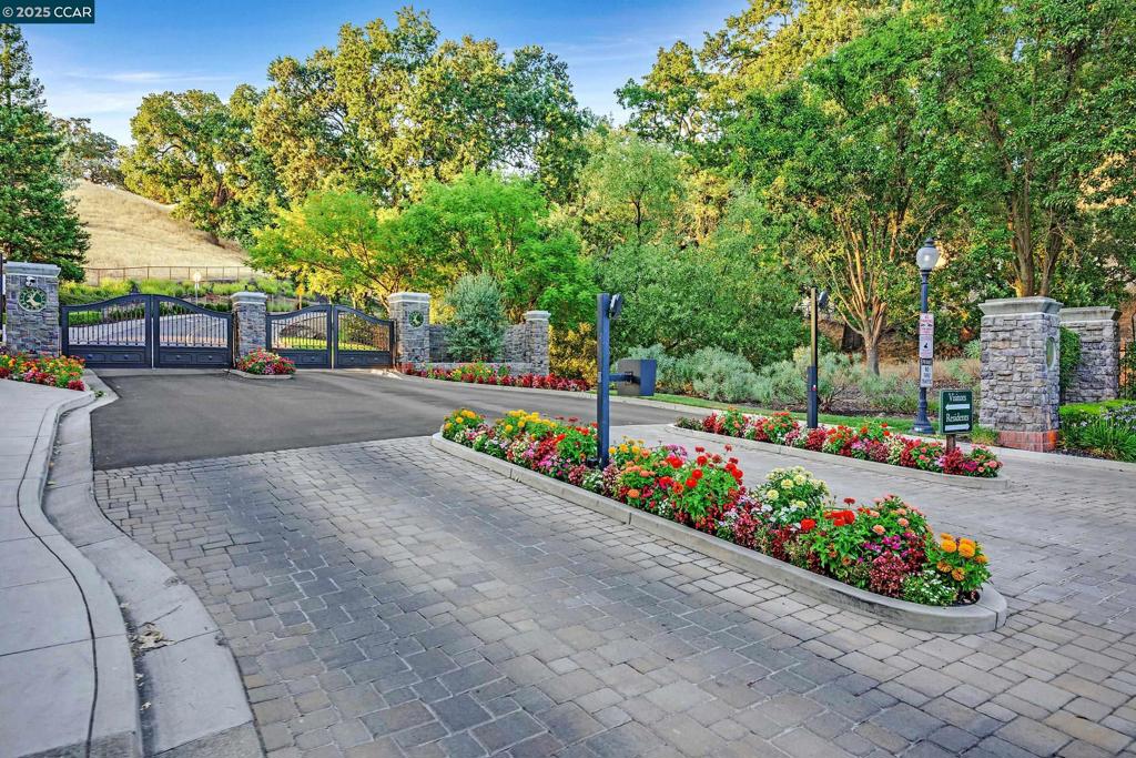 ALAMO SPRINGS - Residential