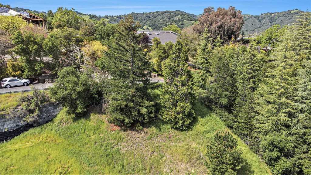 3933 Quail Ridge Rd
