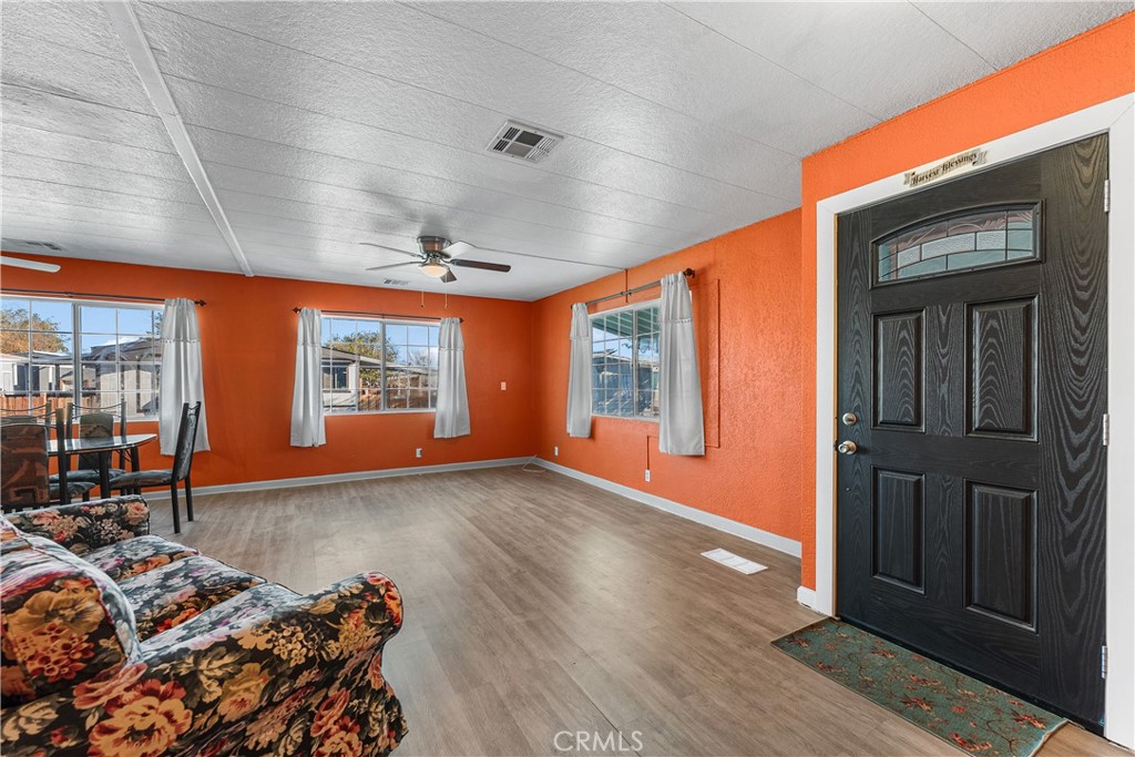 3300 W 15th Street W 360