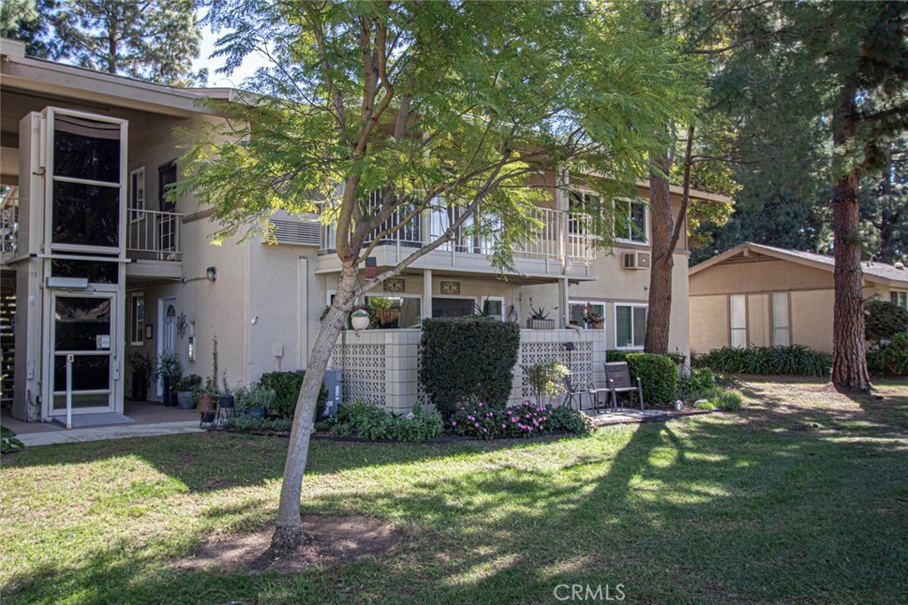 271 Avenida Sevilla O