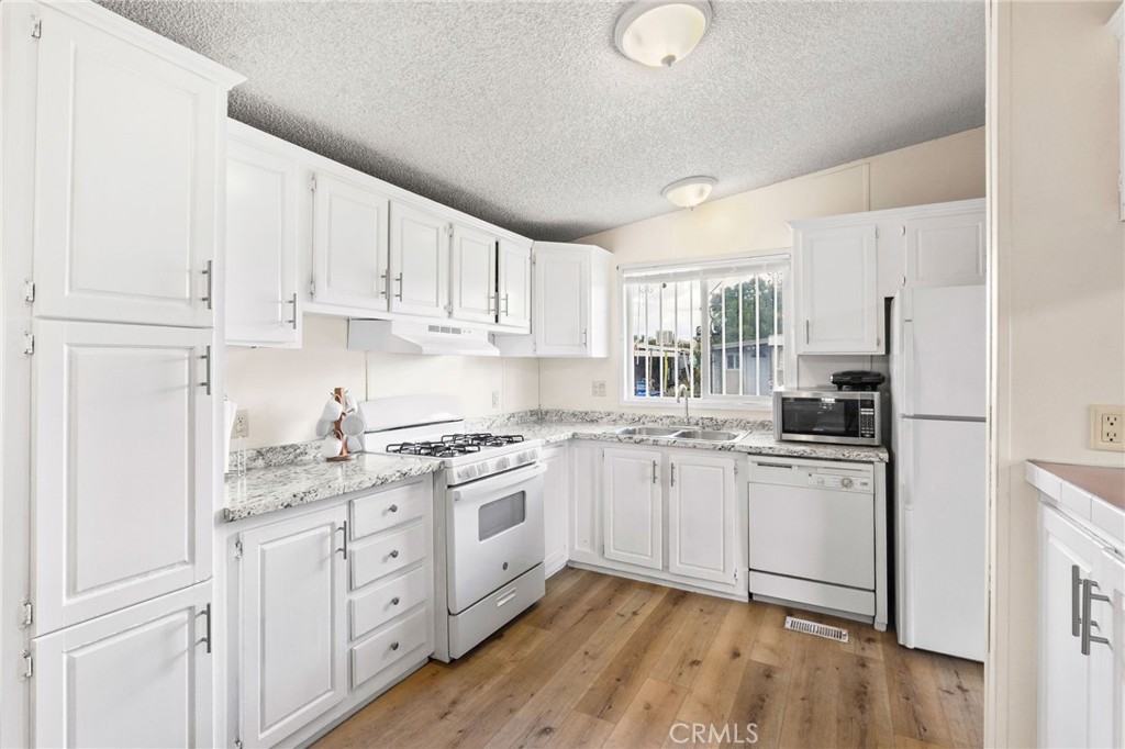 10701 Cedar 112
