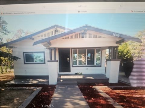 Photo of 1500 Palm Dr Dr, Bakersfield, CA 93305 (MLS # OC26042830)