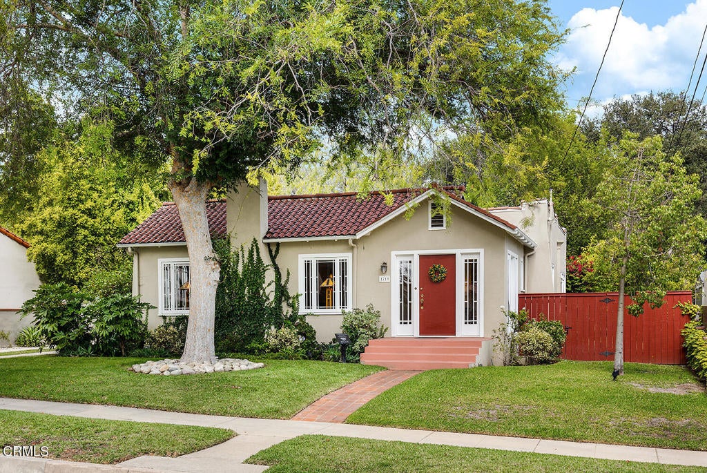 1710 N Catalina Avenue, Pasadena CA 91104
