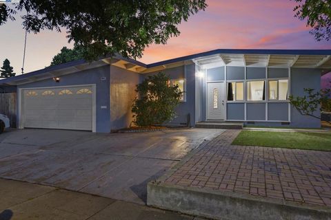 Photo of 24282 Willimet Way Way, Hayward, CA 94544 (MLS # 41116804)