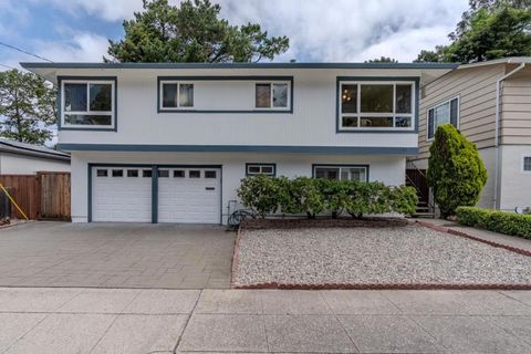 Photo of 1173 Alicante Drive, Pacifica, CA 94044 (MLS # ML82046121)