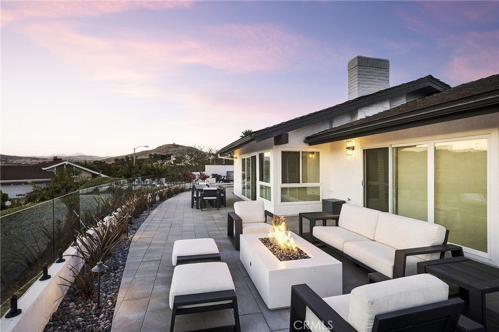 323 Calle Empalme, San Clemente CA 92672 - Photo 8