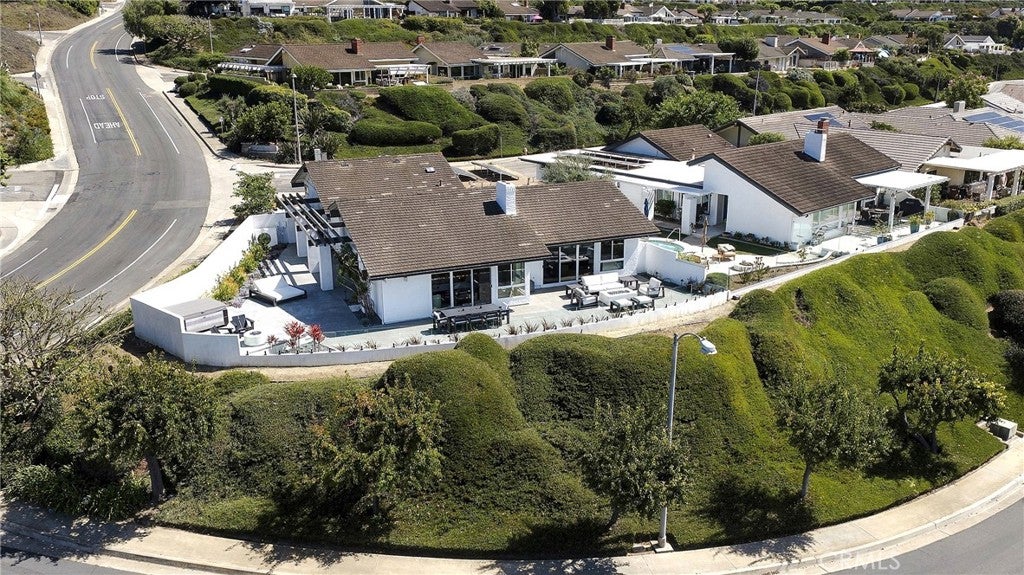 323 Calle Empalme, San Clemente CA 92672 - Photo 11