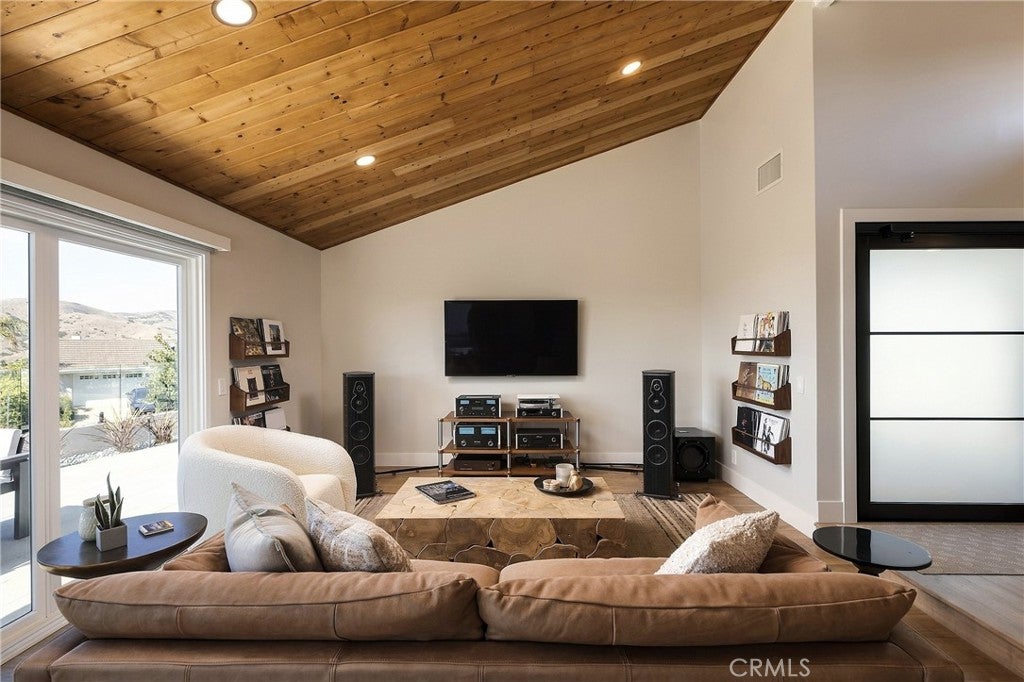 323 Calle Empalme, San Clemente CA 92672 - Photo 27