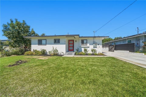 Photo of 514 N Oakdale AVE #1, Rialto, CA 92376 (MLS # IV26175476)