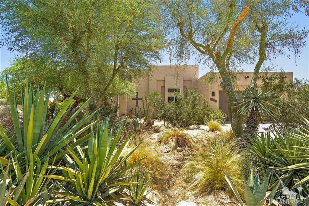 Desert Club Estates - Residential