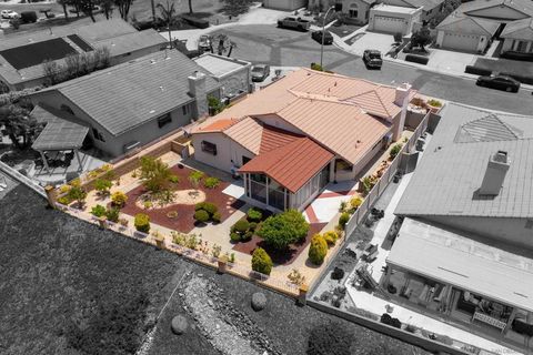 Photo of 18228 Via Guadalmina, San Diego, CA 92128 (MLS # 260012245SD)