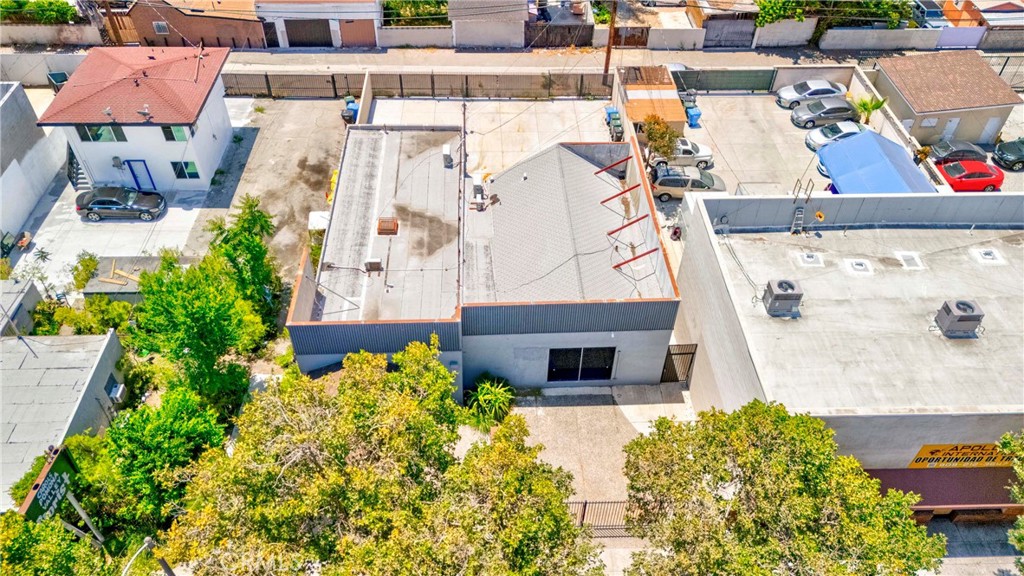 450 W Holt Avenue