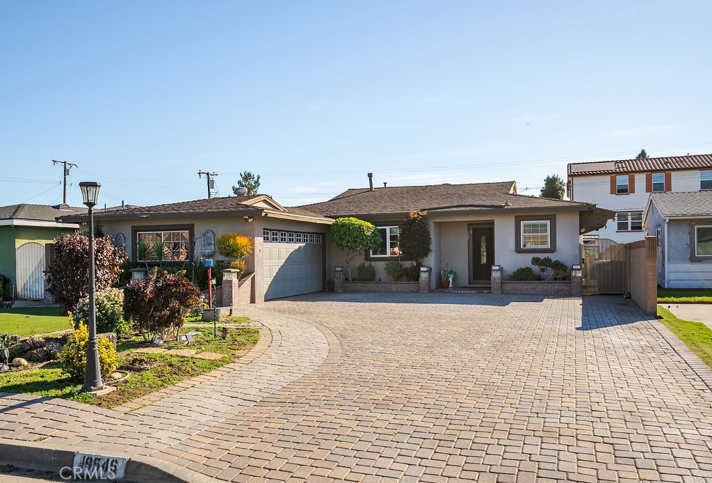 19546 E Calora Street