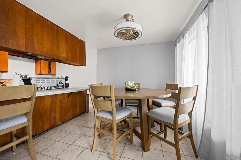 1640 Maple Drive 2